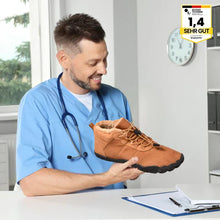 Load image into Gallery viewer, OrthoThermo - schmerzlindernde, wasserabweisende & gefütterte Barfußschuhe