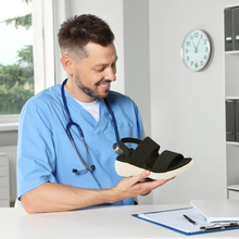 Load image into Gallery viewer, OrthoLite - ergonomische Schmerzlinderungs-Sandalen für maximalen Komfort