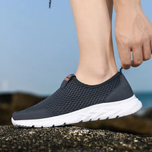 Lade das Bild in den Galerie-Viewer, OrthoGo – federleichter, ergonomischer & wasserfester Schuh