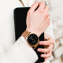 Load image into Gallery viewer, LunaCare Vital- elegante Gesundheitsuhr für das Wohlbefinden von Frauen
