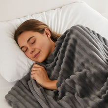 Lade das Bild in den Galerie-Viewer, Kuschelwunder Deluxe – Extra Große Premium-Fleece-Decke